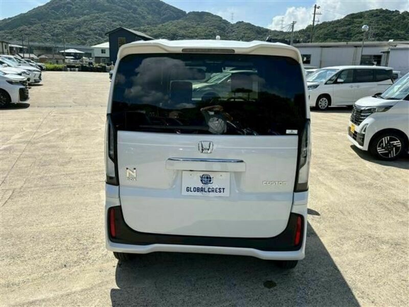 N BOX CUSTOM