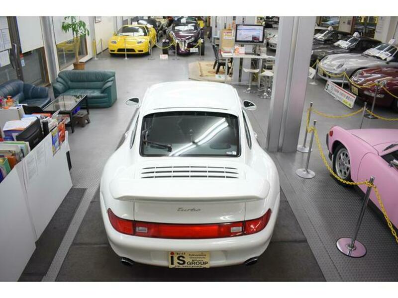 911