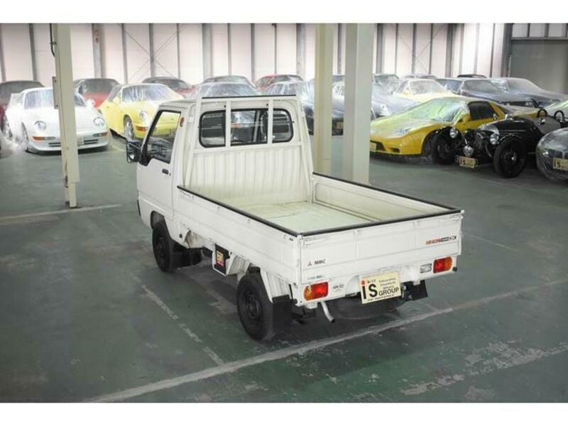 MINICAB TRUCK