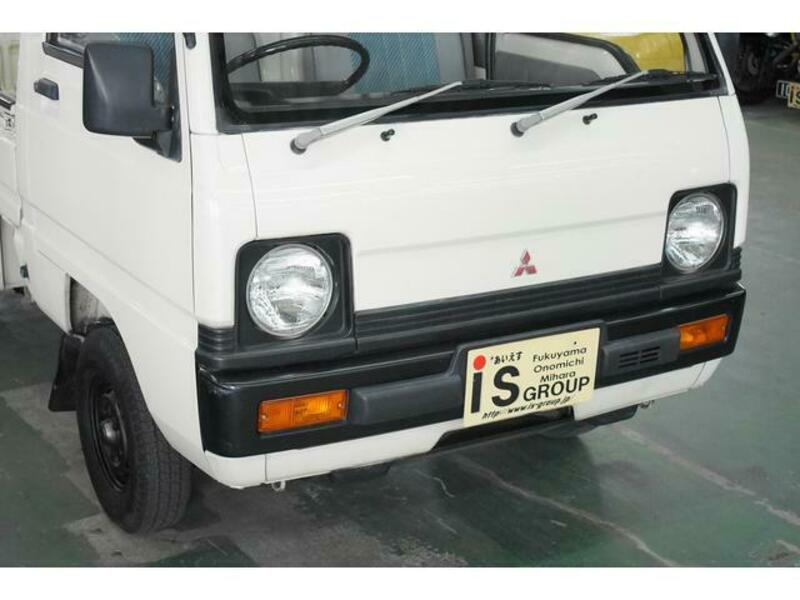 MINICAB TRUCK