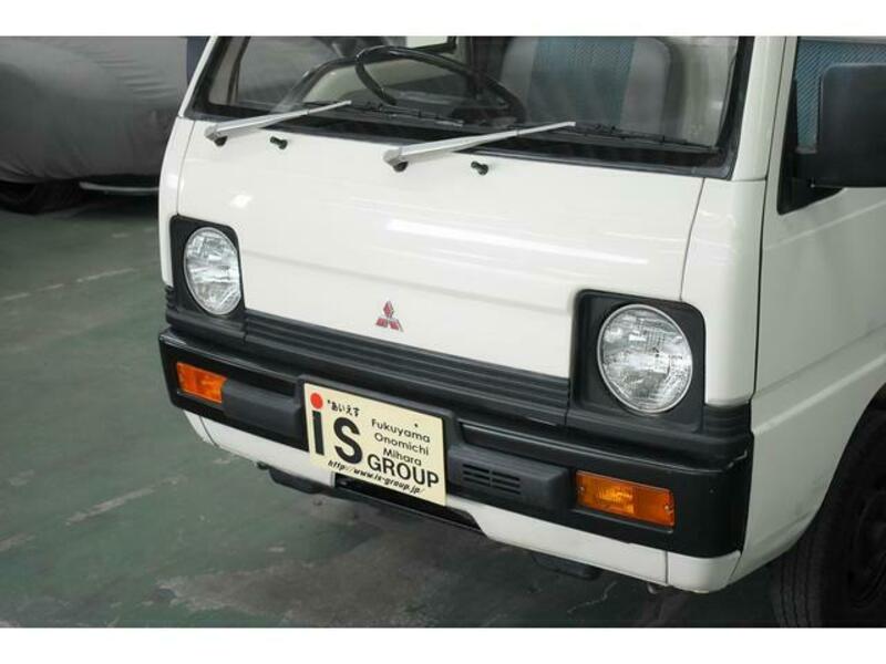 MINICAB TRUCK