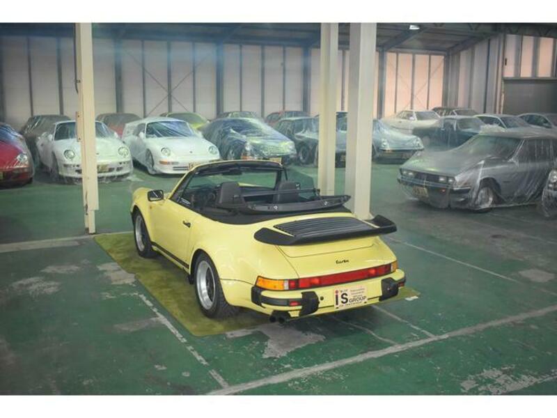 911