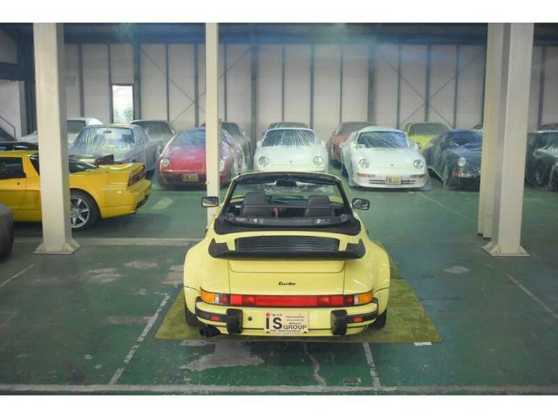 911