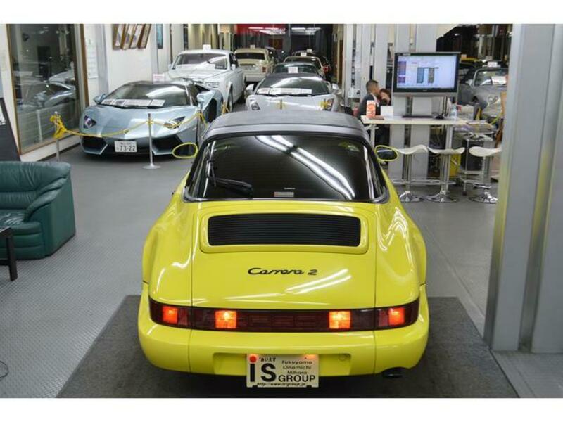 911