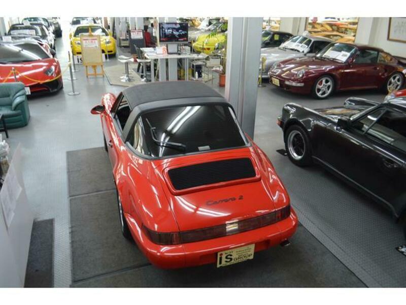911