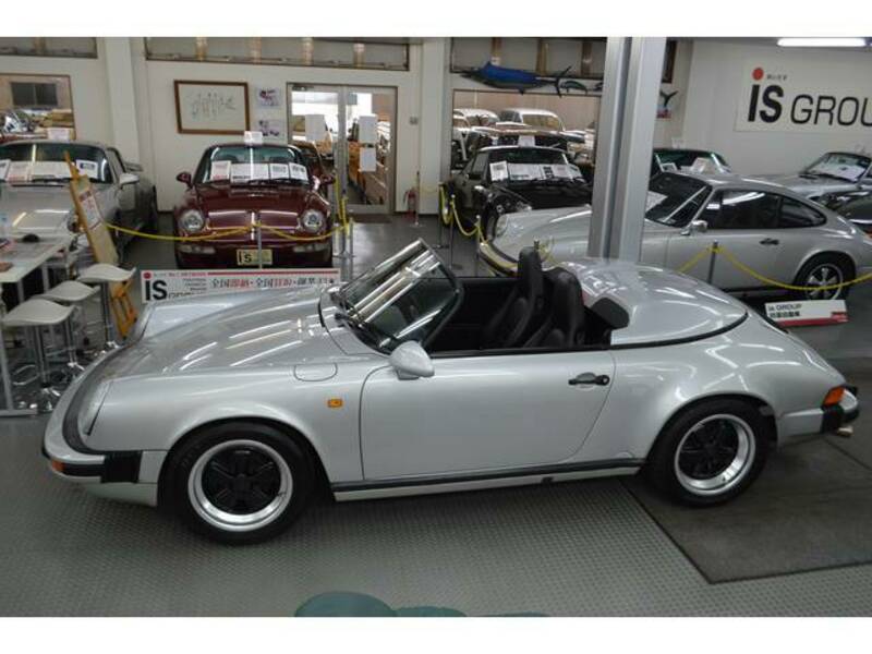 911