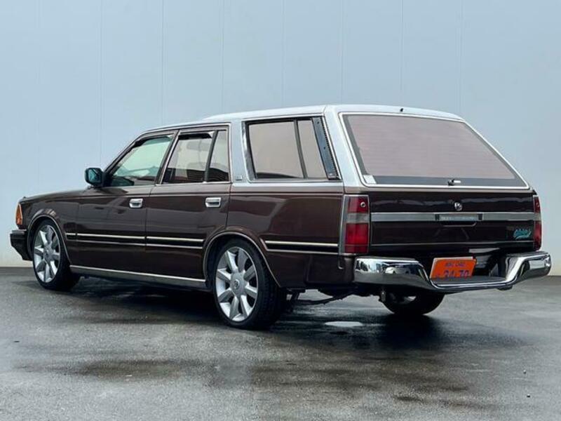 GLORIA WAGON