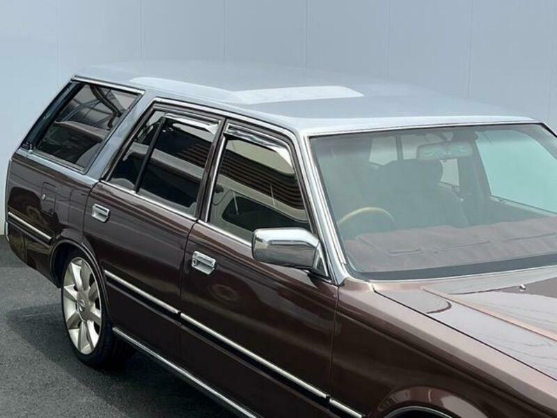GLORIA WAGON