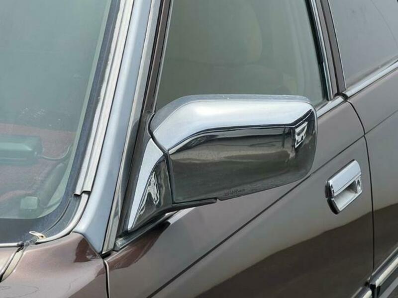 GLORIA WAGON