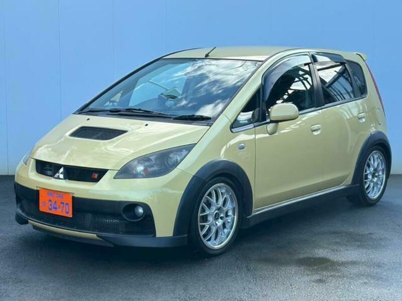 MITSUBISHI COLT