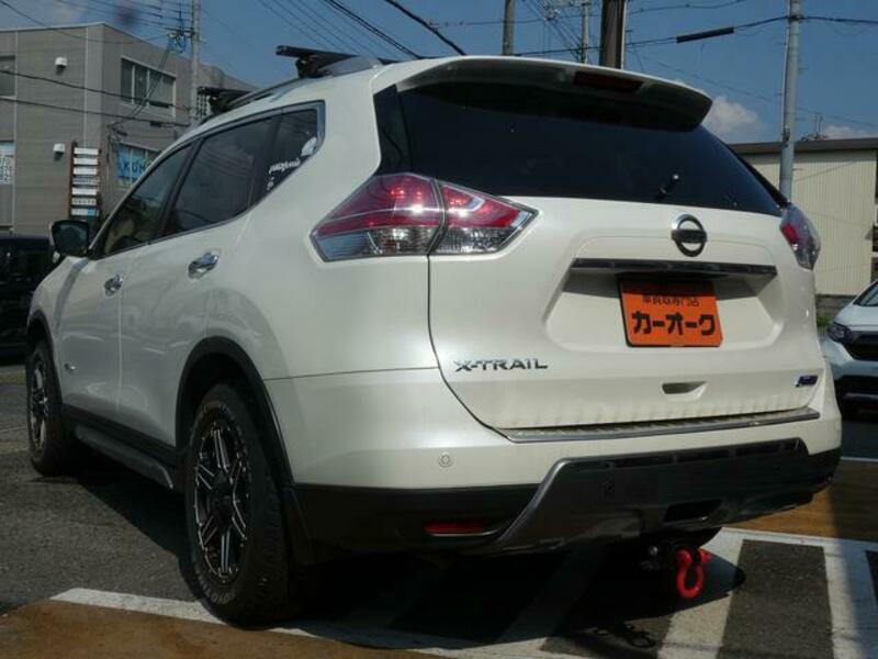 X-TRAIL
