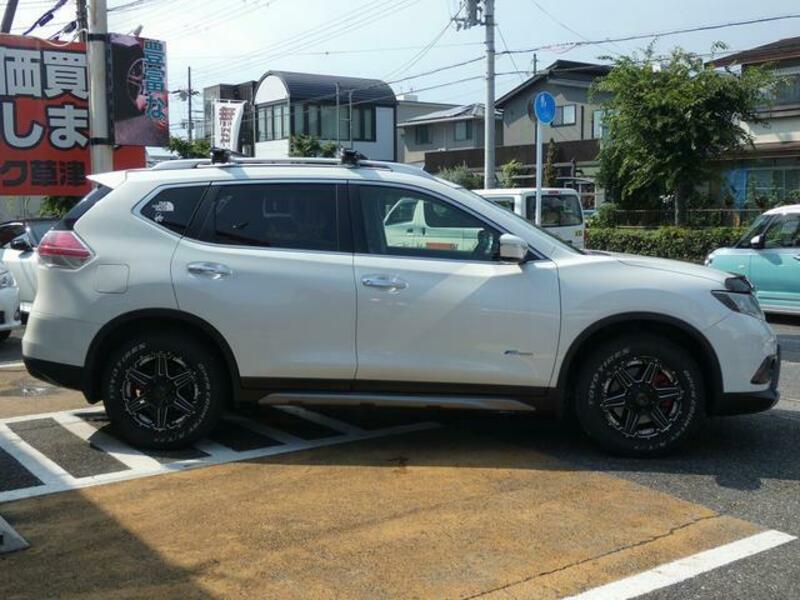 X-TRAIL