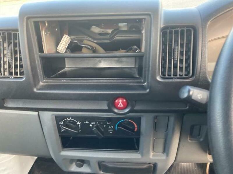 CLIPPER TRUCK