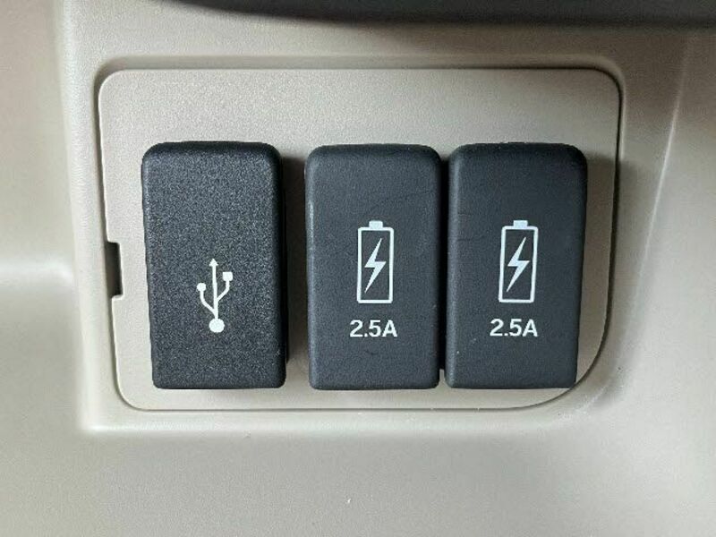 N BOX