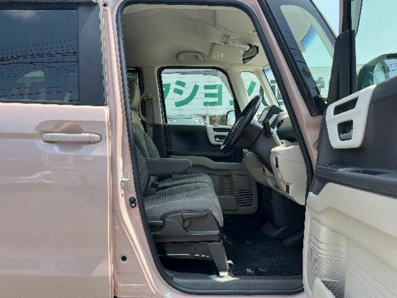 N BOX