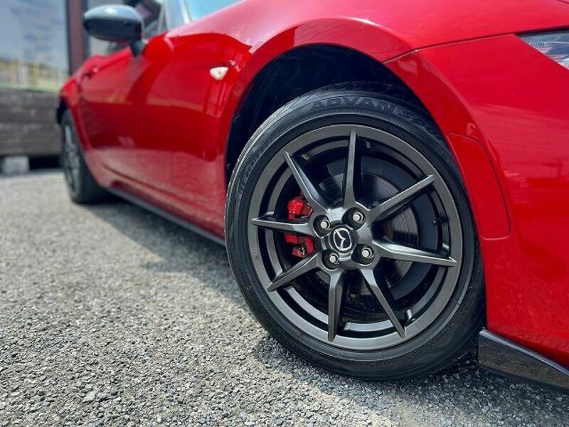 ROADSTER