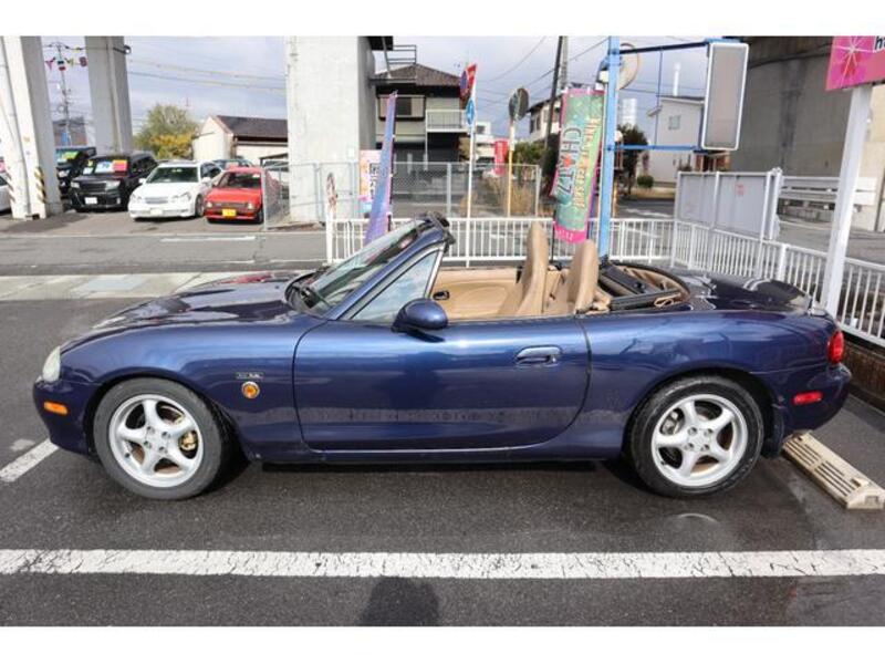 ROADSTER