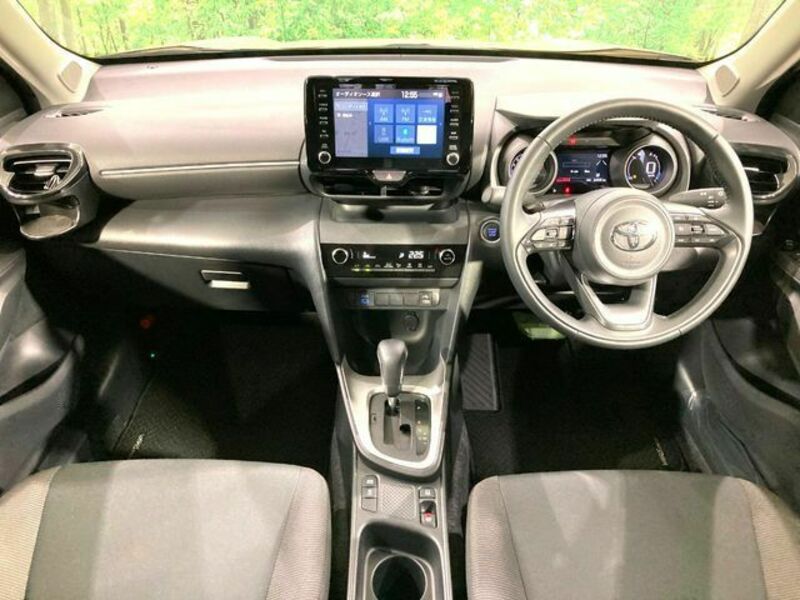 YARIS CROSS