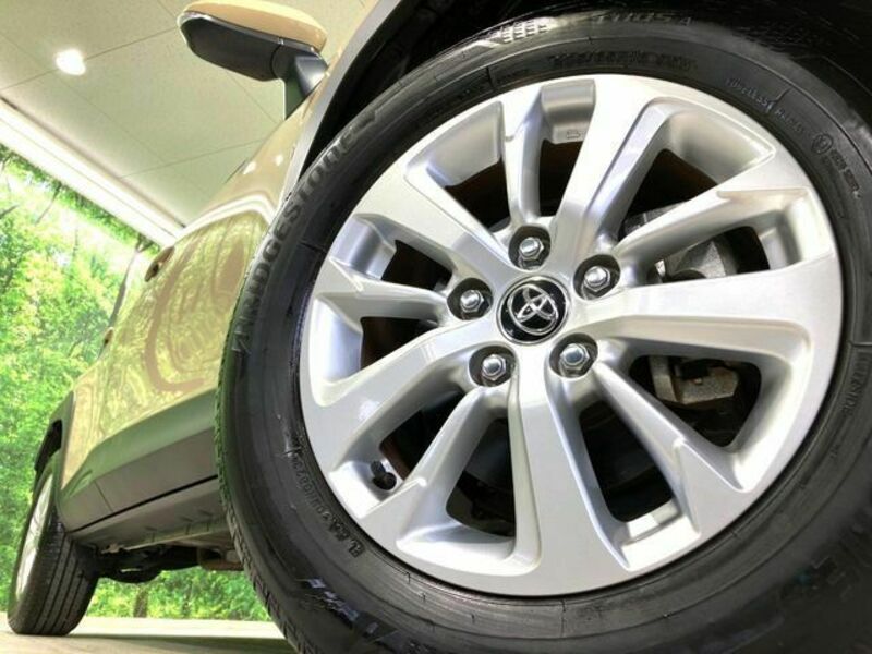 YARIS CROSS