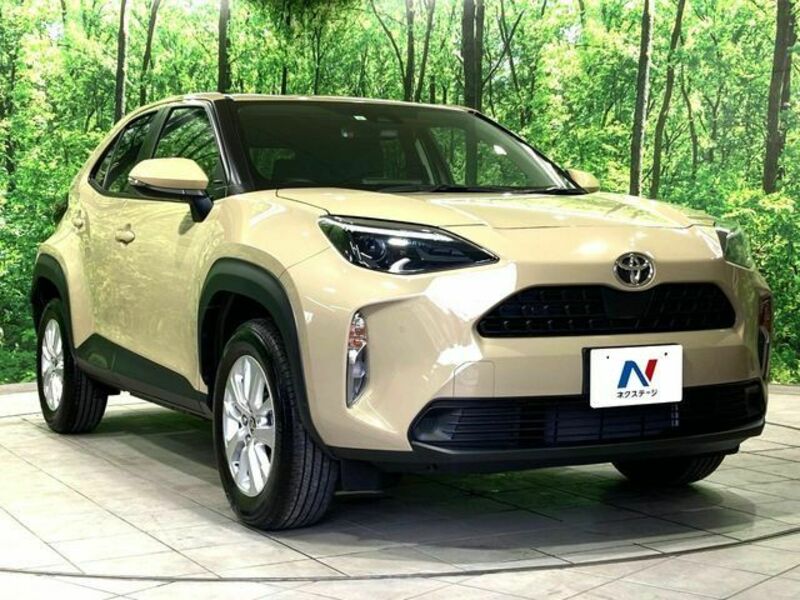 YARIS CROSS
