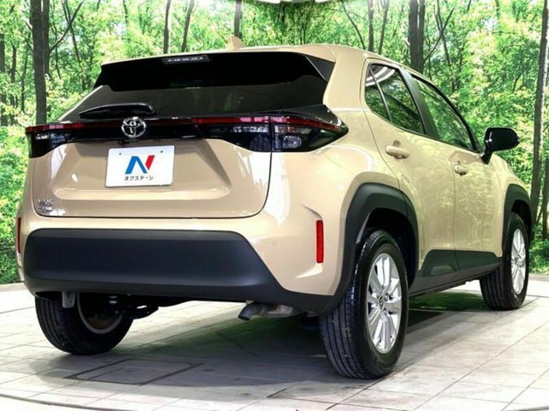 YARIS CROSS