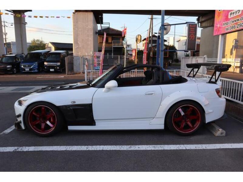 S2000