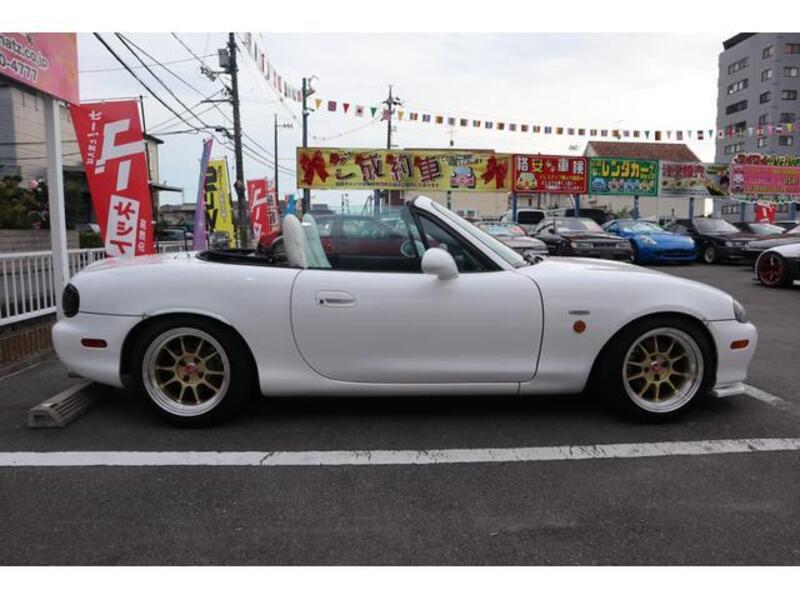 ROADSTER