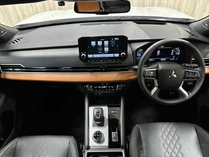 OUTLANDER PHEV