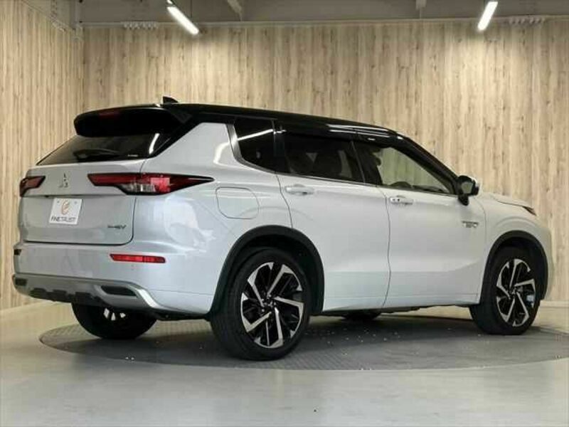 OUTLANDER PHEV