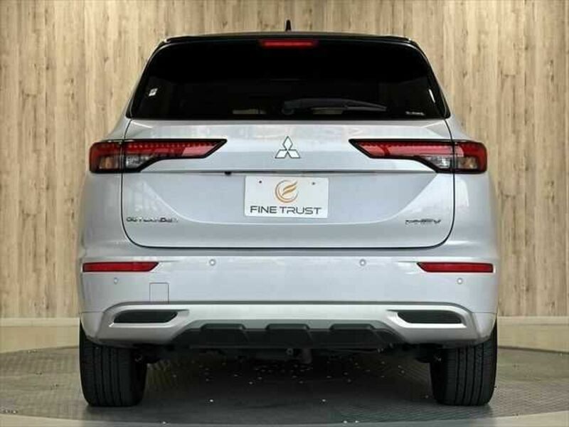 OUTLANDER PHEV