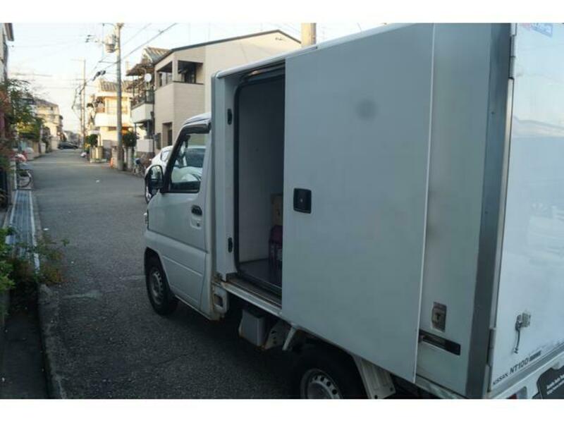 CLIPPER TRUCK