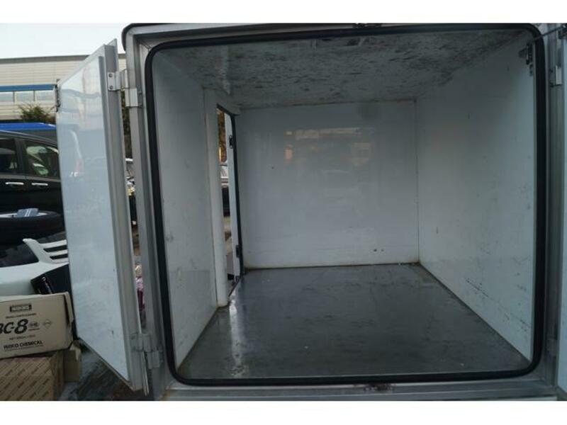 CLIPPER TRUCK