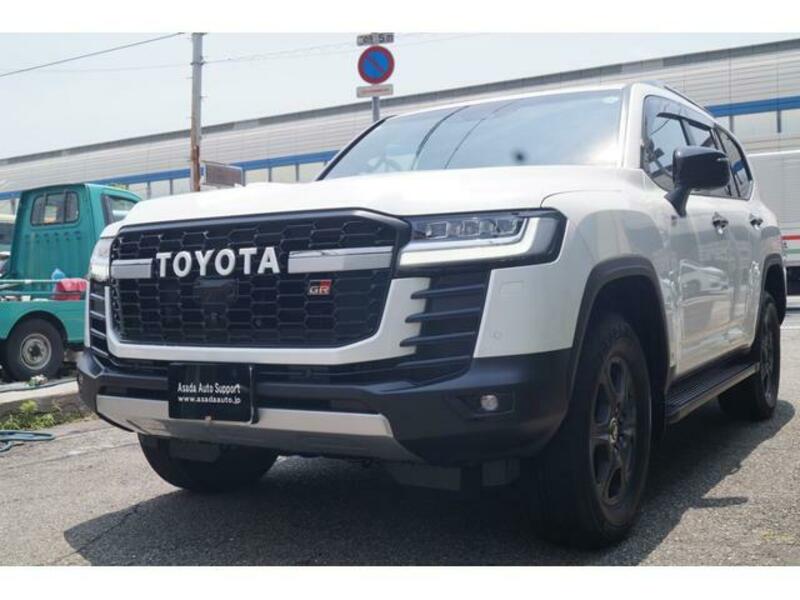 LAND CRUISER