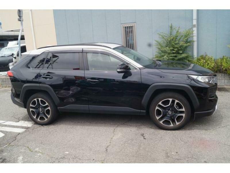 RAV4