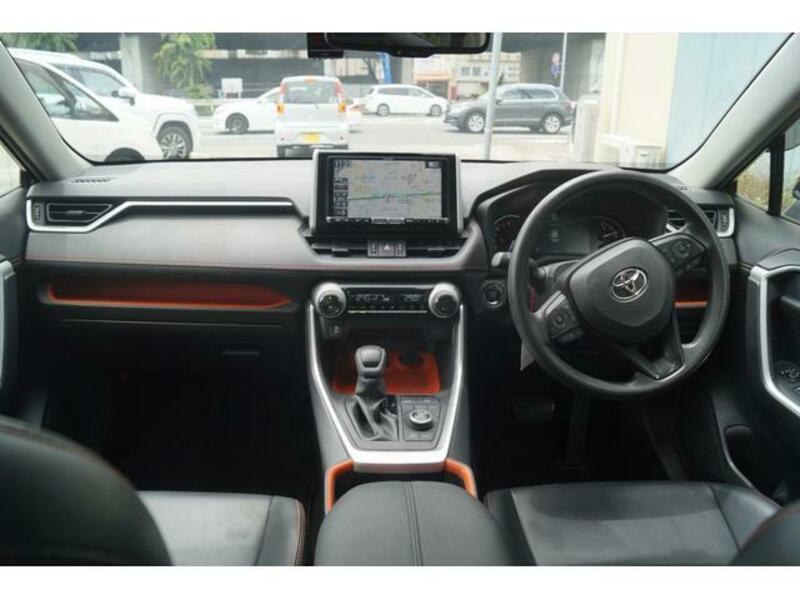 RAV4