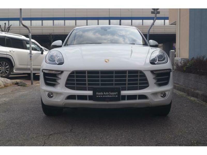 MACAN