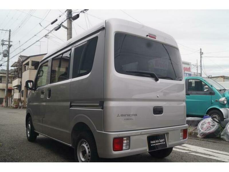 MINICAB VAN