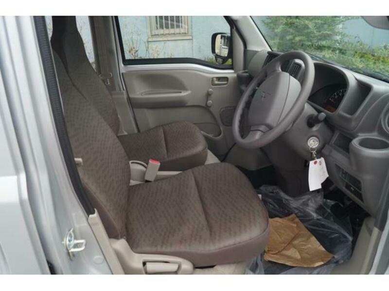 MINICAB VAN