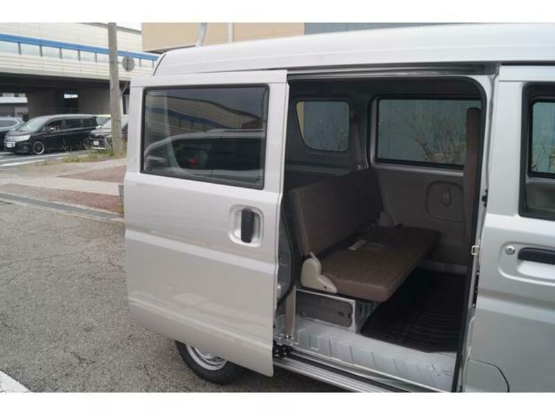 MINICAB VAN