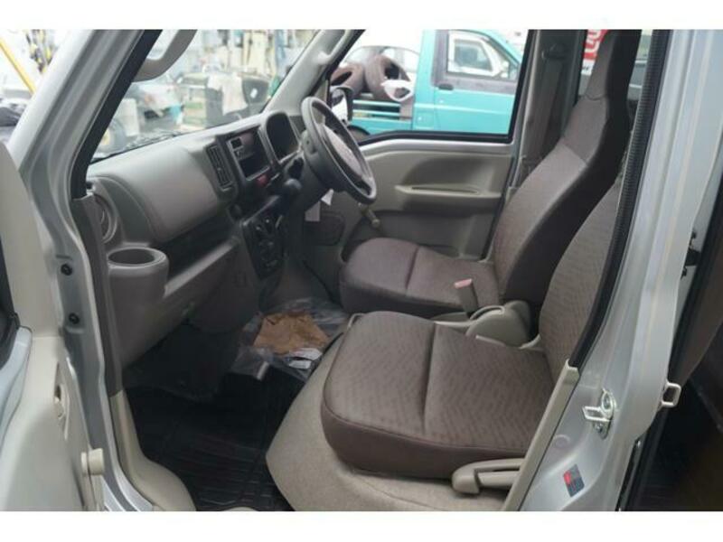 MINICAB VAN