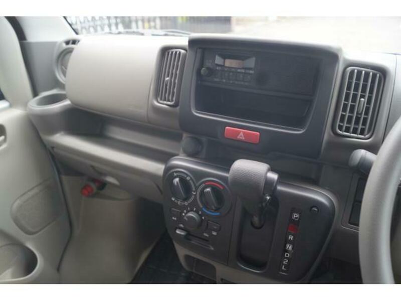 MINICAB VAN