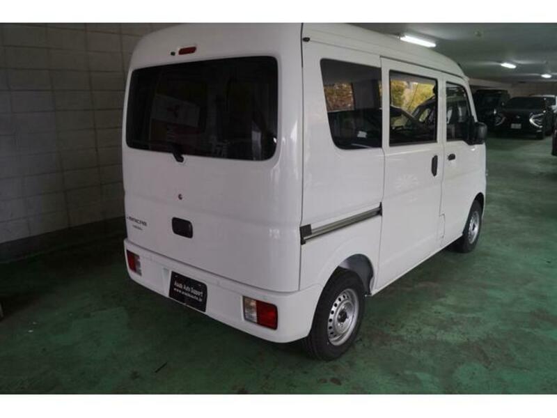MINICAB VAN