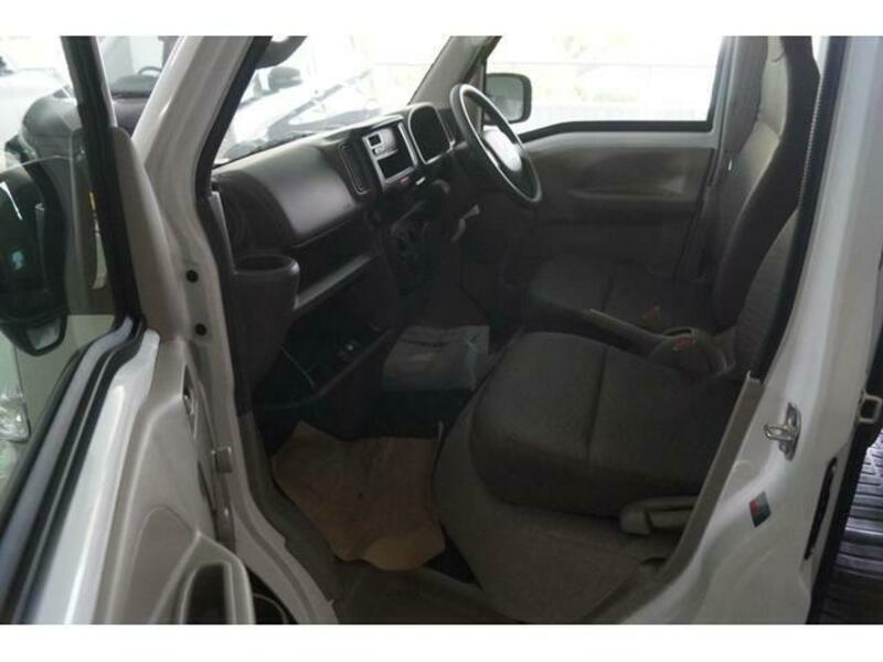 MINICAB VAN