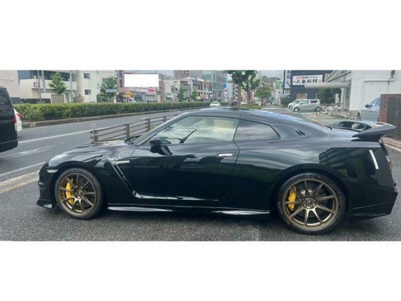 GT-R