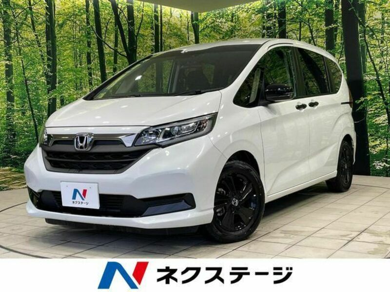 HONDA FREED HYBRID