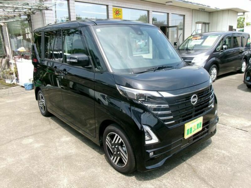 NISSAN ROOX