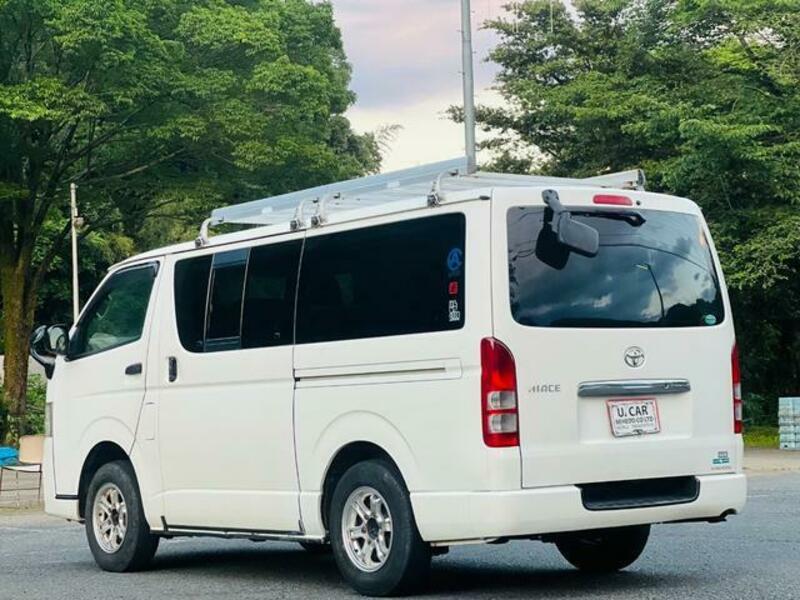 HIACE VAN