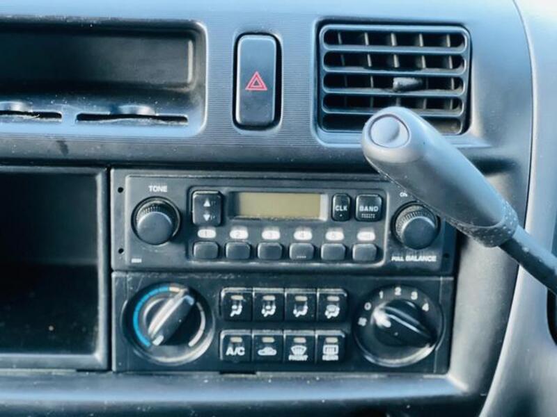 BONGO VAN