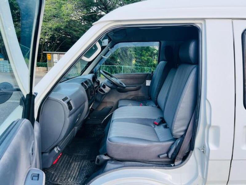 BONGO VAN