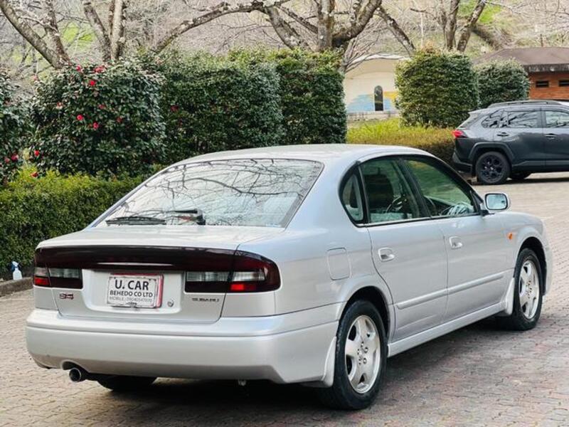 LEGACY B4